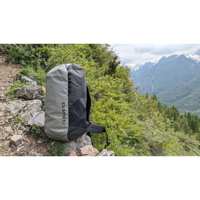 Blue Ice Octopus 35L Pack